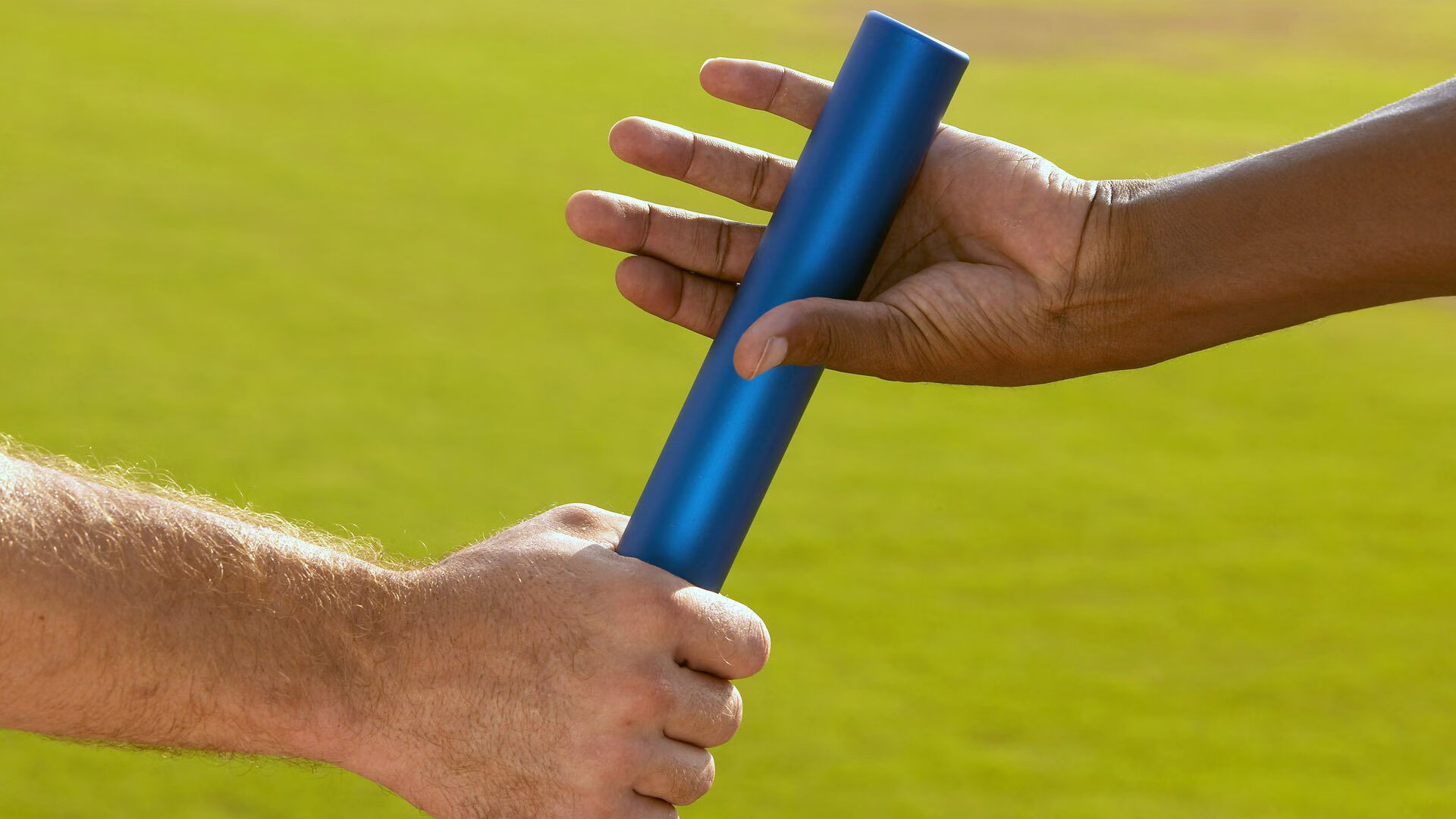 海岛沙滩滑翔伞,飞越海岸线的自由快感,海边滑翔伞 冲浪